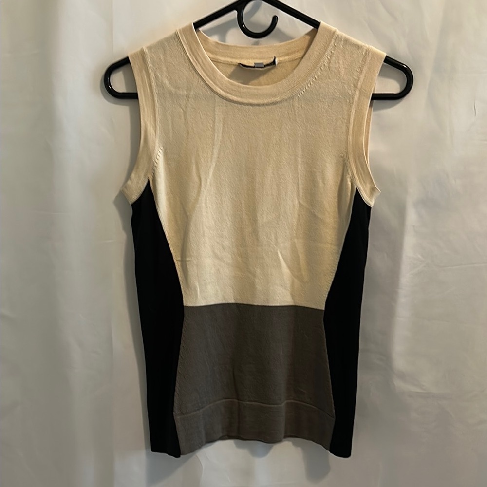 Narciso Rodriguez Cream and Black Sleeveless Fitted Tank Top